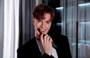 具备金属机身的高好评电动牙刷推荐，实用又适合送礼的品牌之选