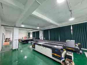 发光地板、导光板等厂家推荐：小拳头等实力品牌适配多场景装饰需求