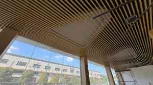 型材木纹铝方通等产品厂家哪家好？福建亦万家产能、品质双优