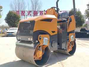 2025年小型压路机厂家权威推荐：山东思拓瑞克，专注手扶、单双钢轮等多类型小型压路机定制与生产