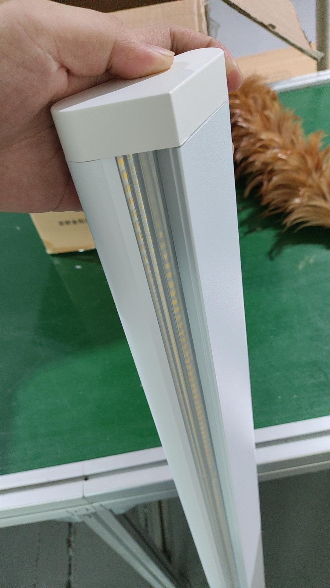 科隆达护眼黑板灯产品图1