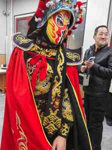 河北变脸机构、学校及服装机构推荐,华艺变脸领衔多城市培训服务