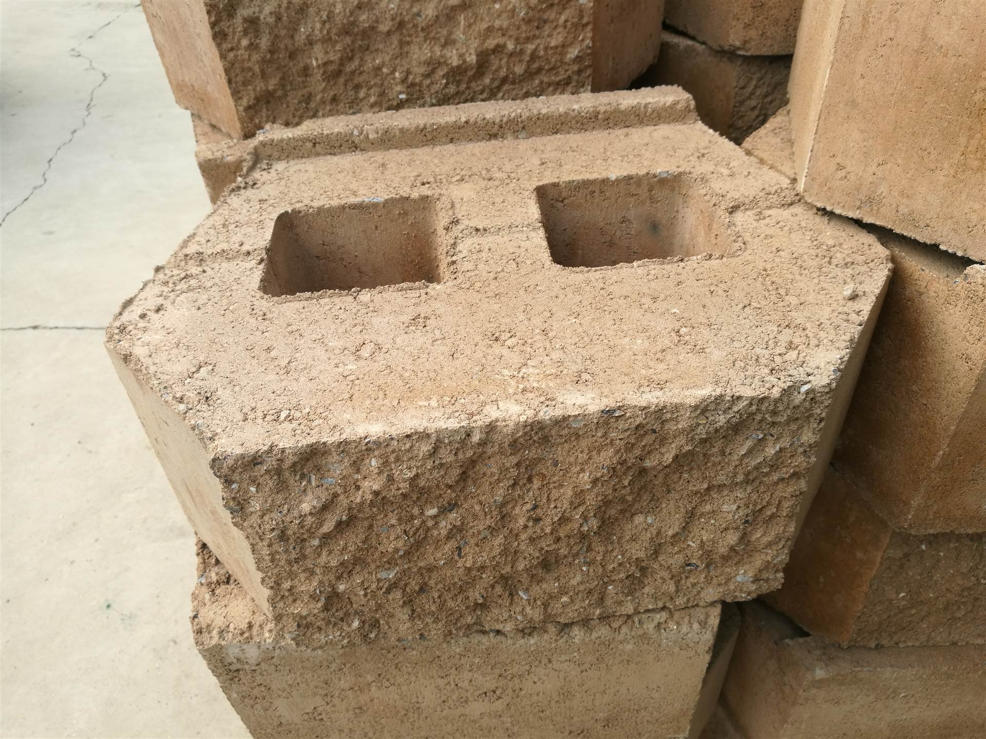 舒布洛克挡墙砖