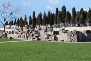 乌鲁木齐殡葬服务权威推荐：墓地、一条龙服务及用品服务优质之选