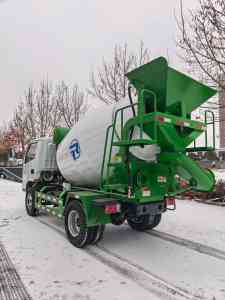 搅拌车上装、三轮、4方等搅拌车厂家推荐：这几家适配多场景工程运输