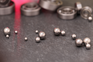 轴承钢珠、302/304不锈钢珠及碳钢珠厂家优选：4家实力企业值得关注