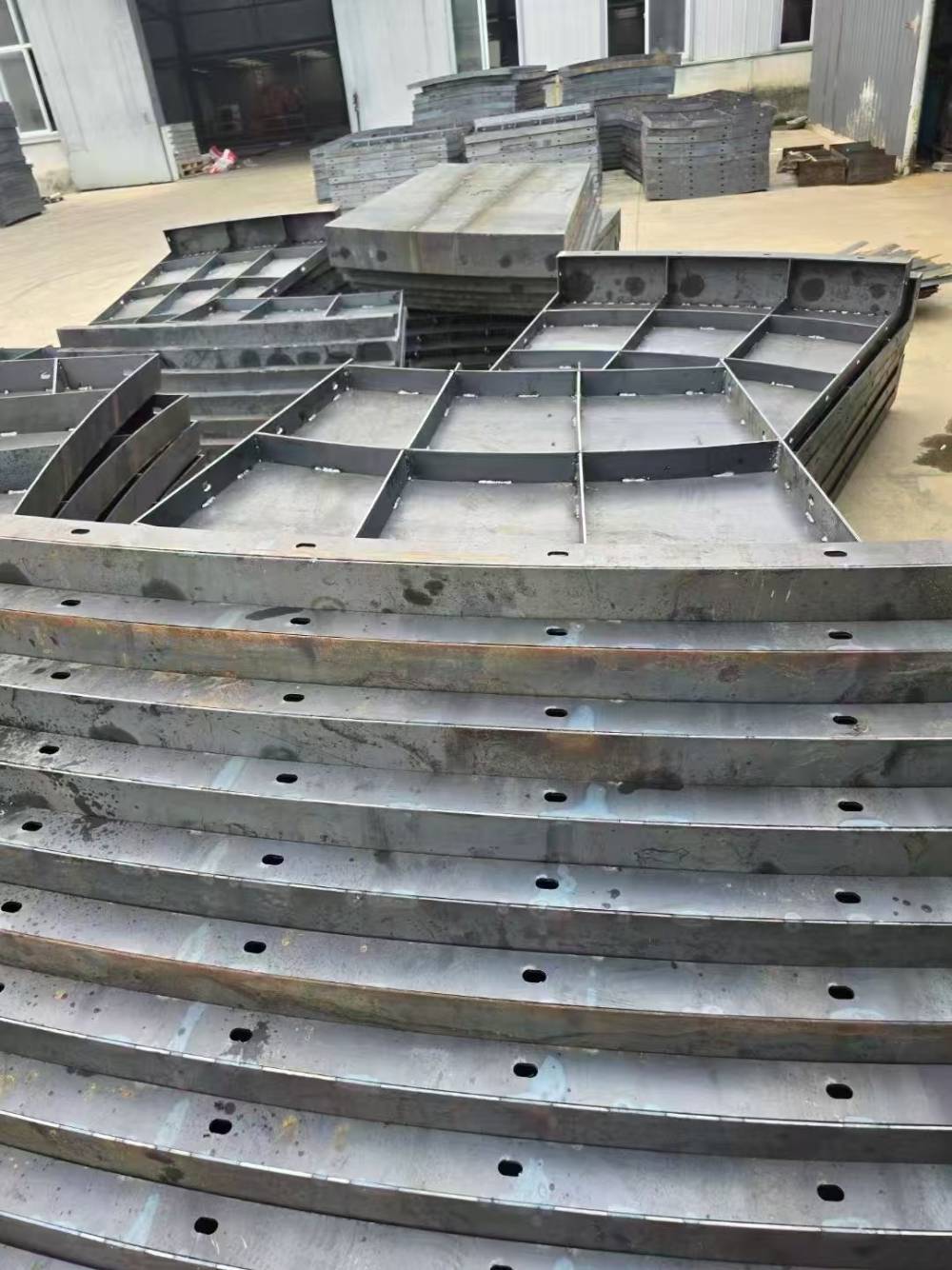 风电基础钢模板厂家 圆形弧面钢制模具 厂家直供 尺寸齐全