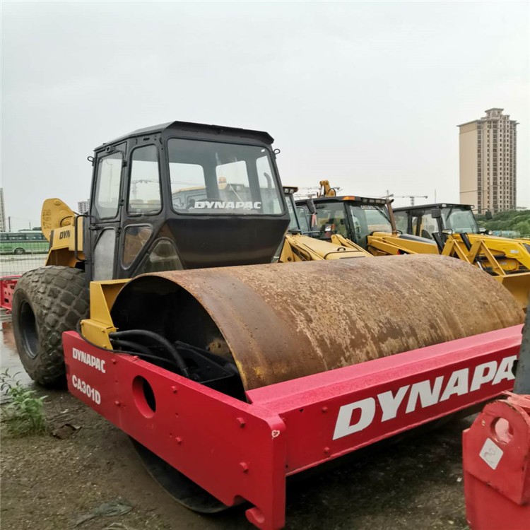 盼越贸易 供应 双钢轮二手震动压路机 应用很广泛 平整度很高