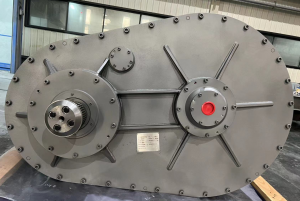 常州南方驱动技术有限公司：石油开采泥浆泵齿轮箱、齿轮箱行星轮等产品供货厂家