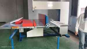 东莞市智隆机械设备有限公司：海绵/eva/珍珠棉/泡沫/蜂窝纸板立切机厂家