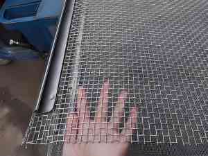 安平县亚奇丝网制品有限公司：锰钢筛网、过滤筛网、条缝筛网等厂家