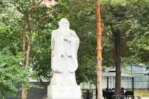 乌鲁木齐高新区（新市区）育英中学：新疆高三复读、艺术培训及高中排名优质之选