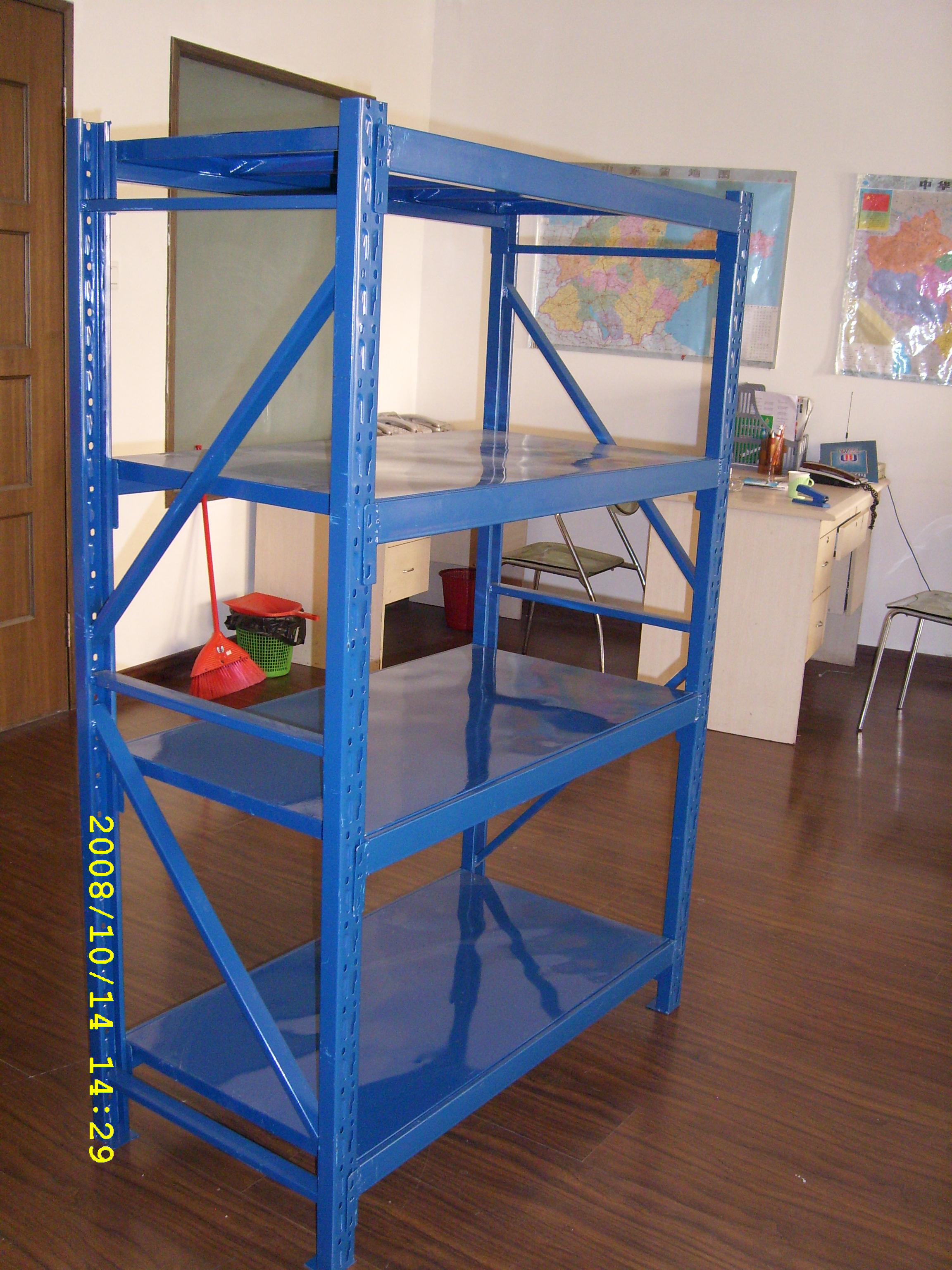 仓储货架另一角度图片