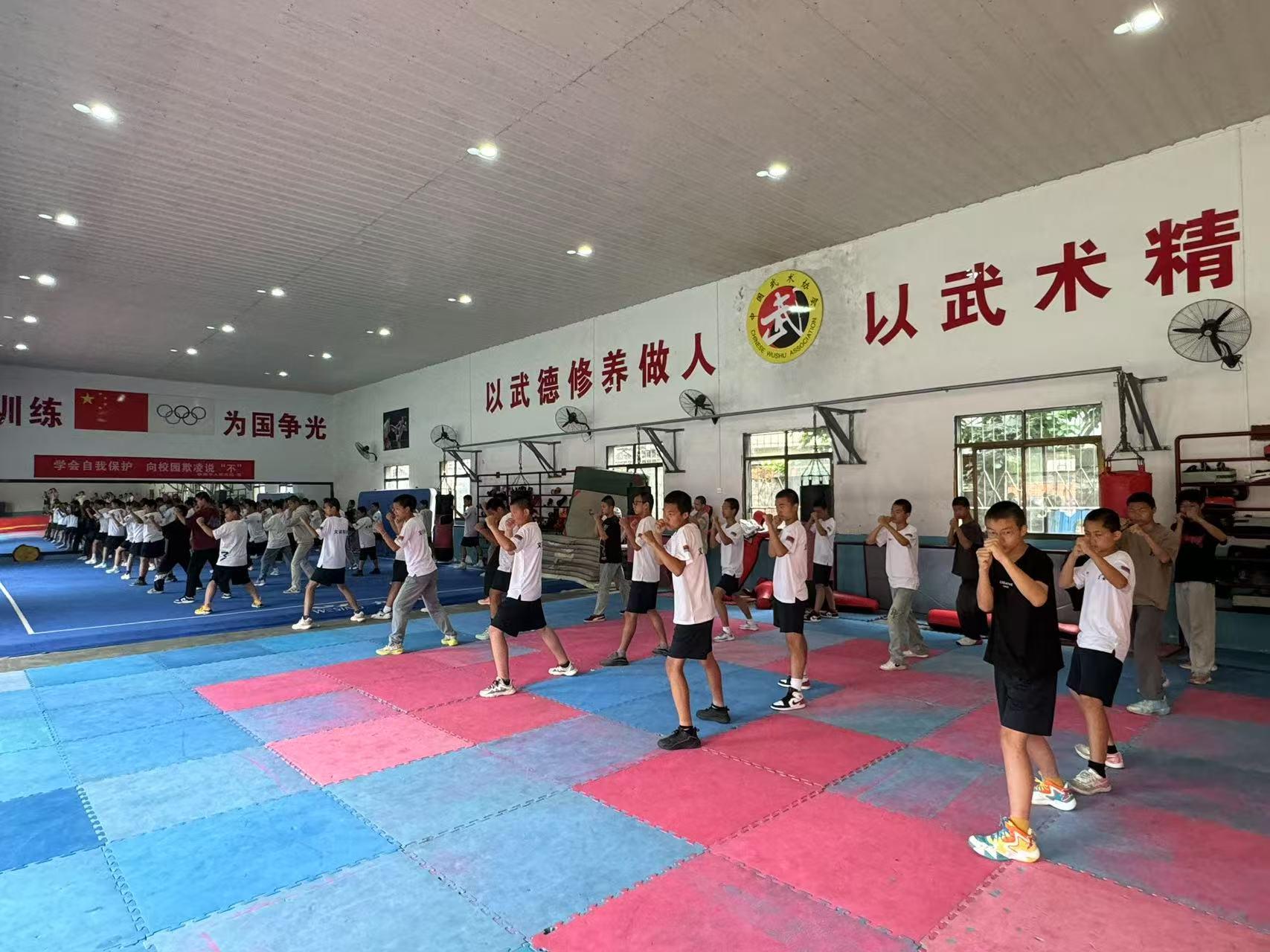 临湘市文武学校照片5