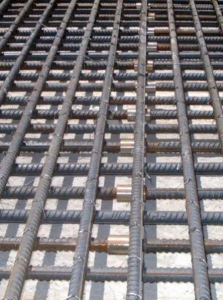 篮球场围栏网、塑料平网、美格网、牛栏网及土工格栅供货商优质推荐
