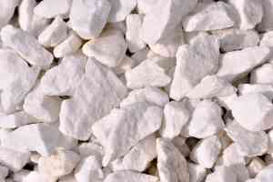 2026年抗热震/高纯度/高白度/耐腐蚀/抗沉淀方石英厂家推荐：连云港浩森矿产品有限公司案例解析