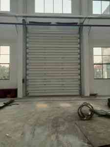 高扬程提升门、快速滑升门厂家哪家强？江苏安必信产能有保障·性能更可靠