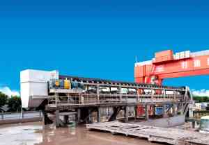 青岛百瑞福橡塑有限公司：大倾角挡边输送带及相关设备专业厂家