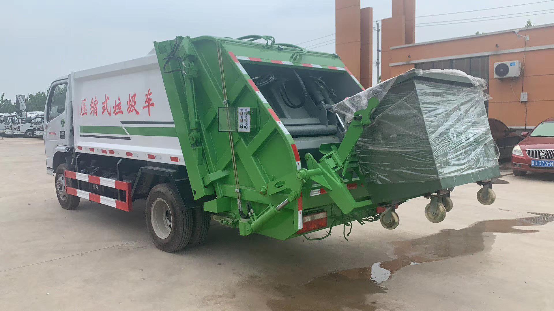压缩垃圾车图片