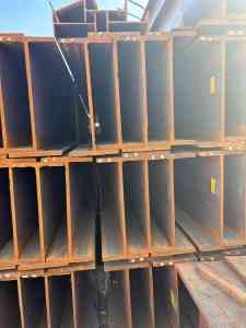 优质H型钢厂家推荐:建筑、桥梁、钢结构领域适用的工字H型钢供应商