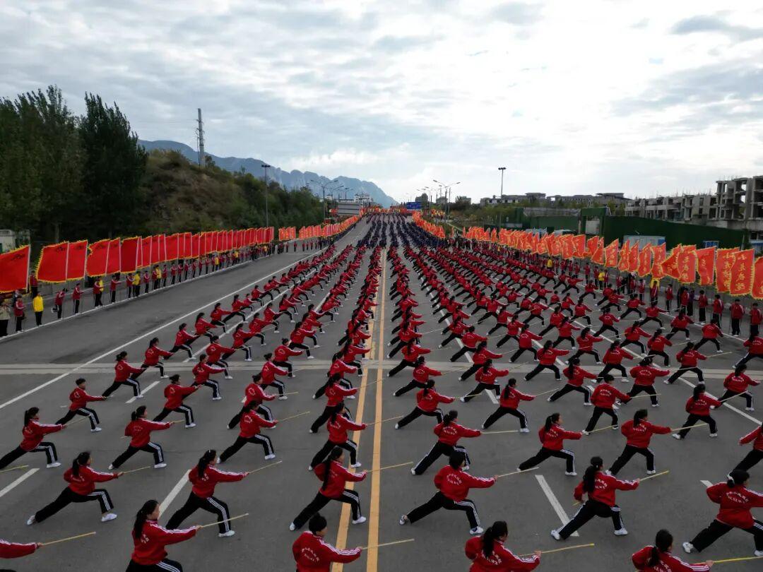 登封市少林小龙武术学校