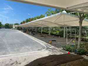 停车棚订制厂家推荐：膜结构、自行车棚、充电桩车棚等多类型直销