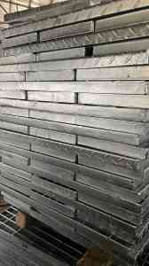 楼梯踏步板工厂推荐：钢梯、平台、不锈钢、热镀锌踏步板厂家精选