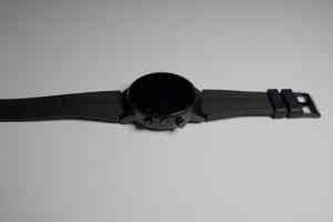 送老人健康预警手表推荐：易念数字科技L18，精准监测守护健康