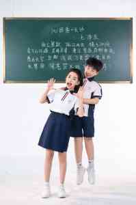 校服外套、裤子、衬衫、画册及冲锋衣校服厂家实力推荐，优质之选