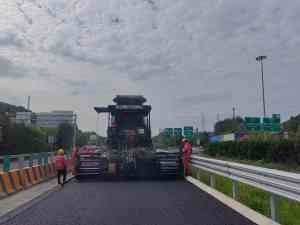 透水/彩色沥青混凝土及摊铺施工厂家推荐：适配道路多场景建设需求