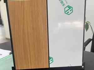 无锡华龙机房新型装饰材料有限公司：钢钙板、机房彩钢板等装饰材料厂家