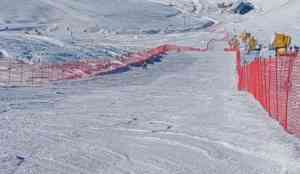 户外滑雪场防护网等器材源头厂家推荐：衡水诺迪冰雪器材有限公司，专业制造保障冰雪运动安全