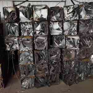 废钢制造、生铁企业及成品废钢压块定做、边压块定制、冲豆单位推荐