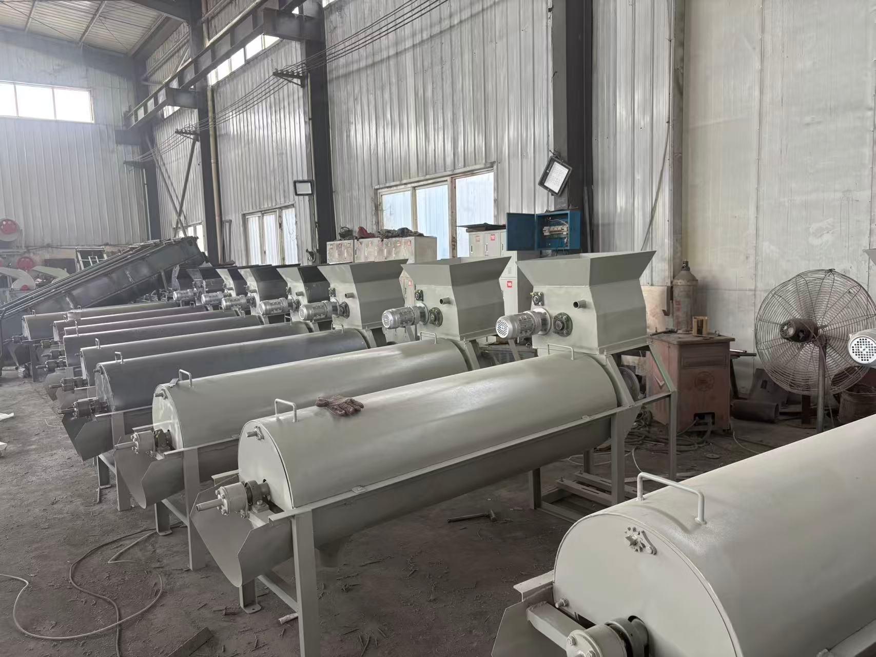 汝阳县古城机械厂设备生产场景图片