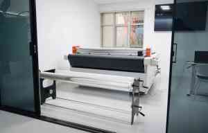 乌鲁木齐车衣修复、贴膜服务推荐：车无极新能源车研所一站式解决方案