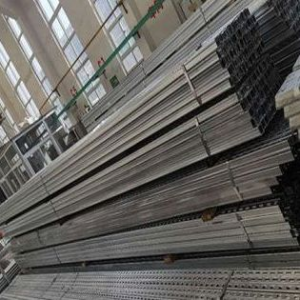 聚氨酯封边外墙岩棉板等厂家推荐：新疆合利美特刚结构有限公司实力之选