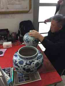 四川瓷器、紫砂壶鉴定及维修服务推荐:专业机构助您辨别真伪与修复珍品