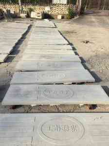 混凝土盖板及镀锌角铁包边盖板厂家推荐：预制盖板适配多场景工程建设