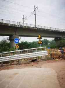 专业之选：小区、高速、驾校、乡村及厂区交通标牌生产厂家推荐