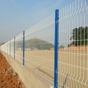 监狱、车间、公路等护栏网厂家推荐：安平县德普丝网制造有限公司实力之选