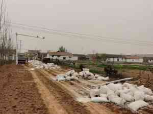 石灰块、石灰粉源头厂家及修路用灰供应商实力推荐