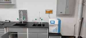 化学实验室超纯水机厂家推荐：小型、智能、低内毒素超纯水机之选