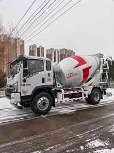 优质四不像自制搅拌车制造企业推荐：双向驾驶、国六标准搅拌车定制首选