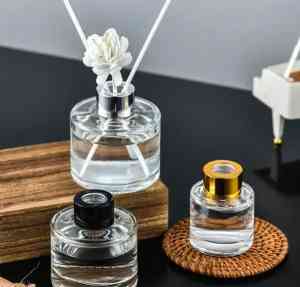 香薰瓶玻璃定做哪家强？徐州百吉产能提升显著·品质有保障