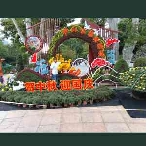 景观雕塑与仿真植物绿雕实力厂家推荐：厂家为您打造绝美景观