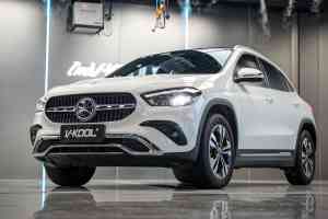 乌鲁木齐PET改色膜服务推荐：车无极新能源车研所一站式车辆贴膜解决方案