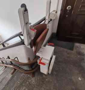 座椅电梯爬楼轮椅等无障碍设备厂家推荐：为老人出行提供便利之选