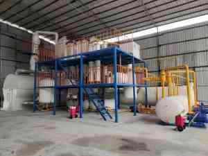 大型废油蒸馏设备加工厂及生产商推荐：旧机油炼油、石油炼制蒸馏设备定制优选