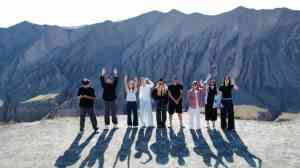 新疆旅行社跟团平台大揭秘：私人定制、小包团路线及产品服务推荐