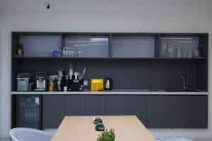 乌鲁木齐专车专用贴膜、旧车换膜、无尘车间贴膜及车衣修复服务优质门店推荐